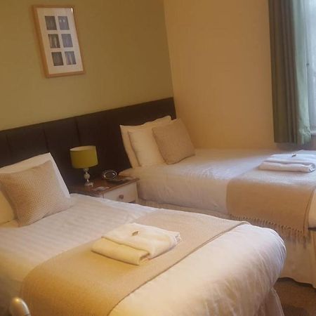 Ascot House (Adults Only) Hotell Llandudno Rum bild